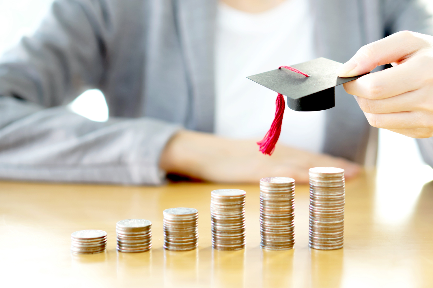 Things To Know When Applying For Student Loans